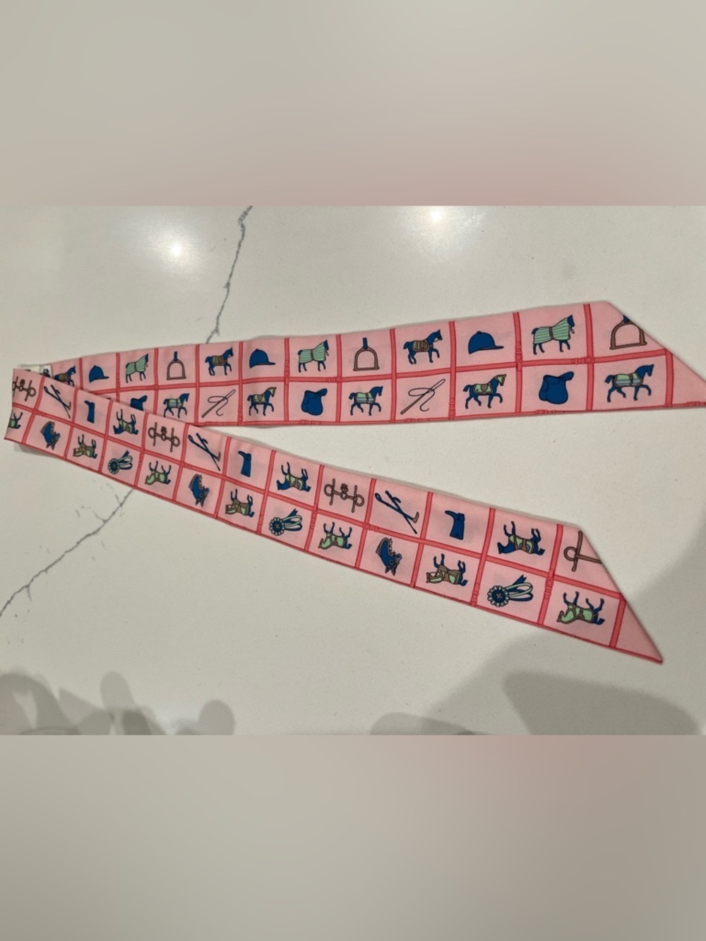NWT HERMES COUVERTURES ET TENUES DE JOUR TWILLY Scarf Pink - Picture 5 of 6